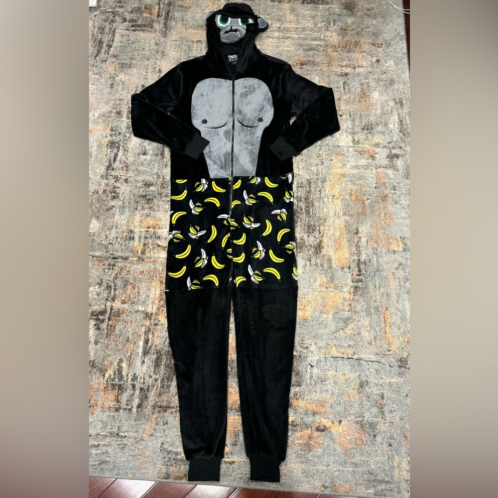 Gorilla onesie Halloween costume by Funzie Onezie Men’s size Large; 193cm tall